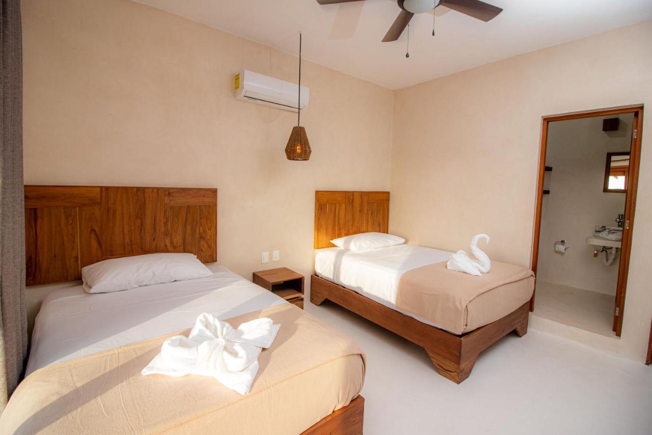 Hotel Luna Roja Holbox Exterior photo
