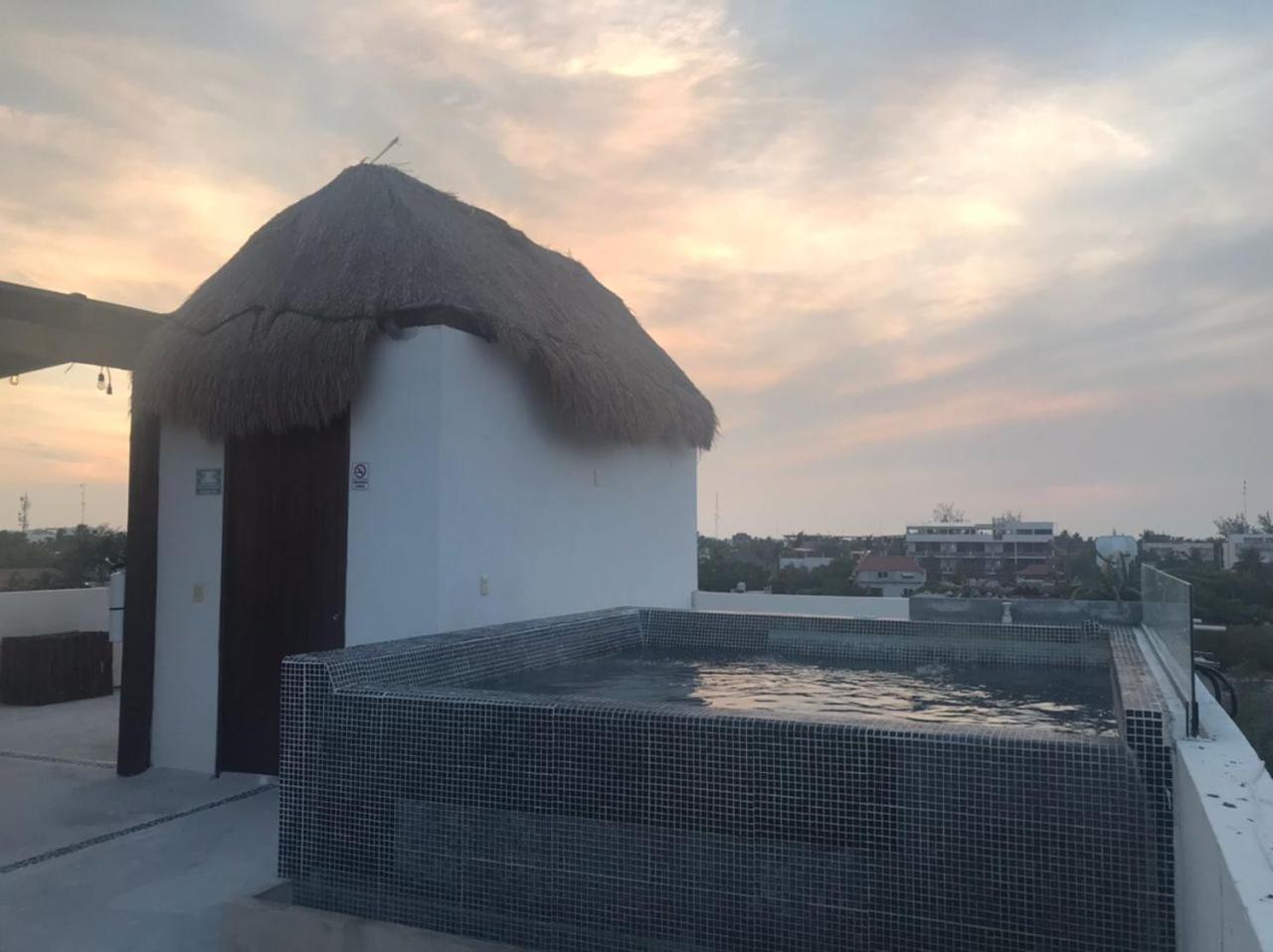 Hotel Luna Roja Holbox Exterior photo